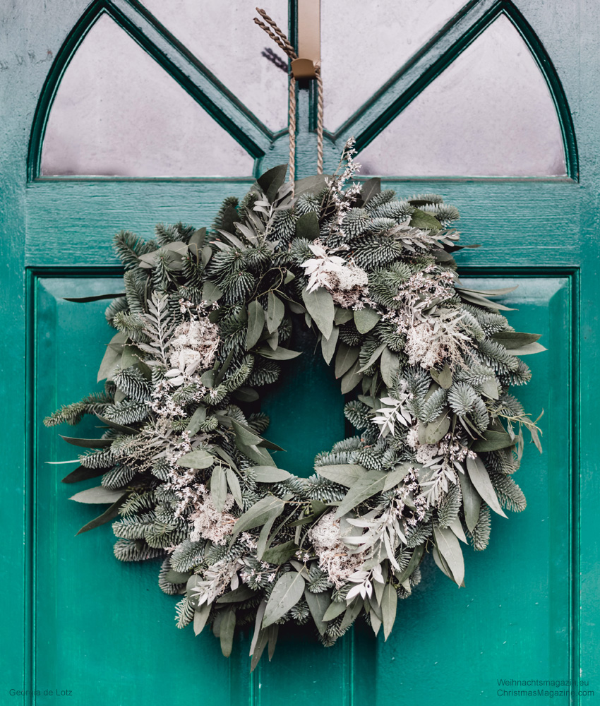 silver and sage coloured wreath